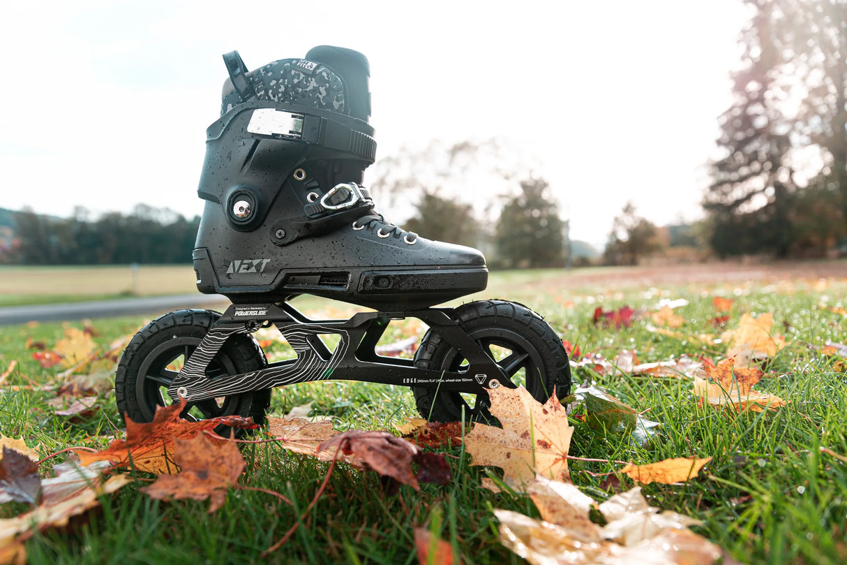 SKA908381 POWERSLIDE Next Edge 150 XXI SUV | Trinity X | Offroad Inlineskates Trinity X Offroad Inline Skating Off-road inline skates offroad inliner SUV skates SUV Rollerblades SUV Inlnineskates SUV Air Wheels Air Rims Air Tire Off-Road Skating SUV Skating Off road inline skating off road blading Urban Inlineskate Fitness Inlineskates Inlineskates Sport Inline Skates Rollerblades Urban Inline Skating Urban Inline Skating Freeskates Trainng Skates Strecken Skates Trinity Skates Einsteiger Beginner Inlineska