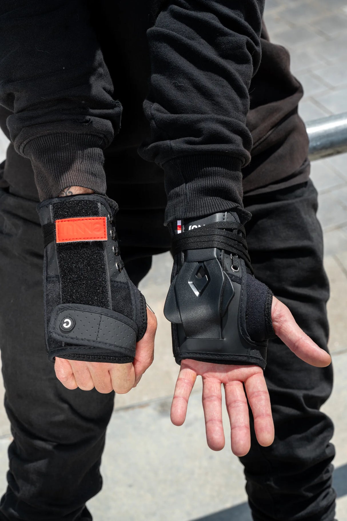 SKA920074 ENNUI ST Wrist Brace Handgelenkschoner Handschützer Handgelenkschützer Handschoner Schoner Schützer Schutzausrüstung Protection Skate Park Skatepark Inline Skateschule und Skateshop SkaMiDan Weil am Rhein