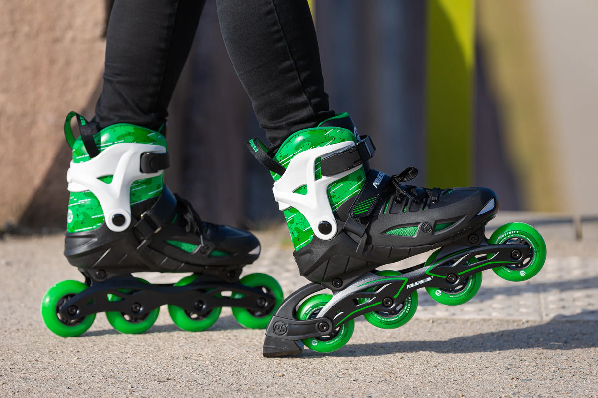 SKA940690 POWERSLIDE Universe Green 4W XXII Kinder Inlineskates Kinder Inliner Kids Skates Rollerblades Inlineskates für Kinder Junior Skates Verstellbare Skates Größenverstlelbare Inlineskates für Kinder Kinder Inliner Kids Inliner Kids Rollerblades Urban Inline Skating Urban Inline Skating Freeskates City Skates Fitness Inliner Sport Skates Sport Inliner Rollerblades Rollerblading Lörrach Freiburg Basel Inliner Skateschule und Skateshop Weil am Rhein SkaMiDan Deutschland Germany