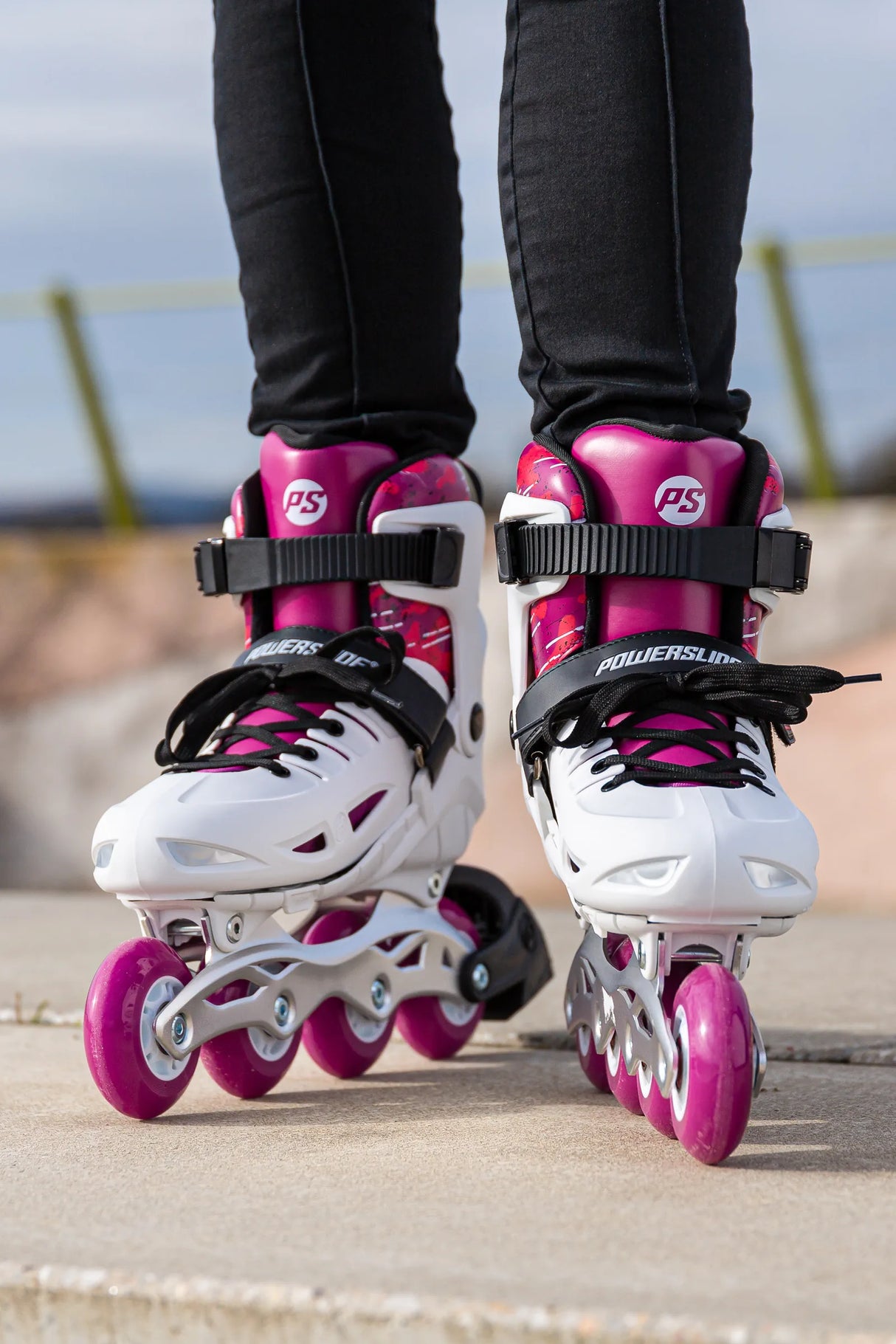 SKA940691 POWERSLIDE Phuzion Universe Pink 4W XXII Kinder Inlineskates Kinder Inliner Kids Skates Rollerblades Inlineskates für Kinder Junior Skates Verstellbare Skates Größenverstlelbare Inlineskates für Kinder Kinder Inliner Kids Inliner Kids Rollerblades Urban Inline Skating Urban Inline Skating Freeskates City Skates Fitness Inliner Sport Skates Sport Inliner Rollerblades Rollerblading Lörrach Freiburg Basel Inliner Skateschule und Skateshop Weil am Rhein SkaMiDan Deutschland Germany